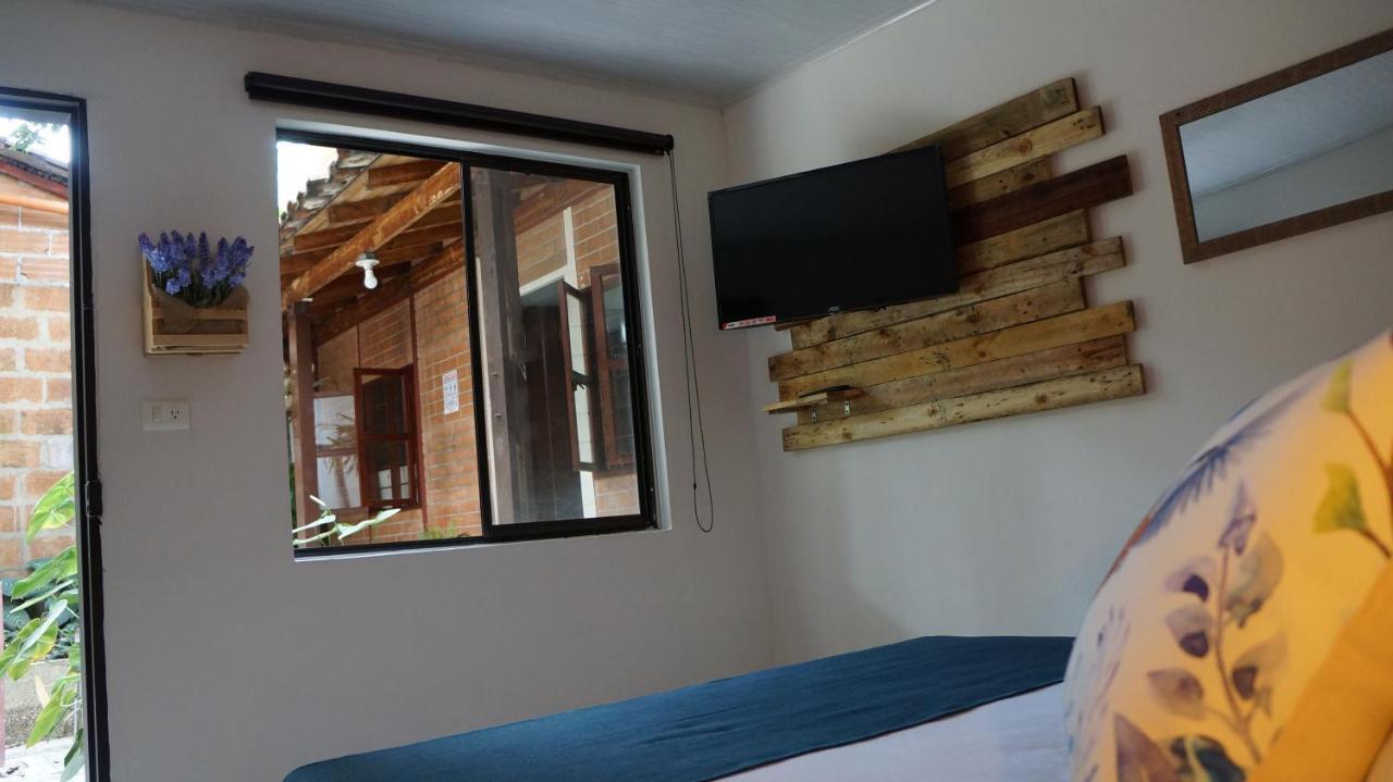 El Jardin De La 10 Hotel Medellín Kültér fotó