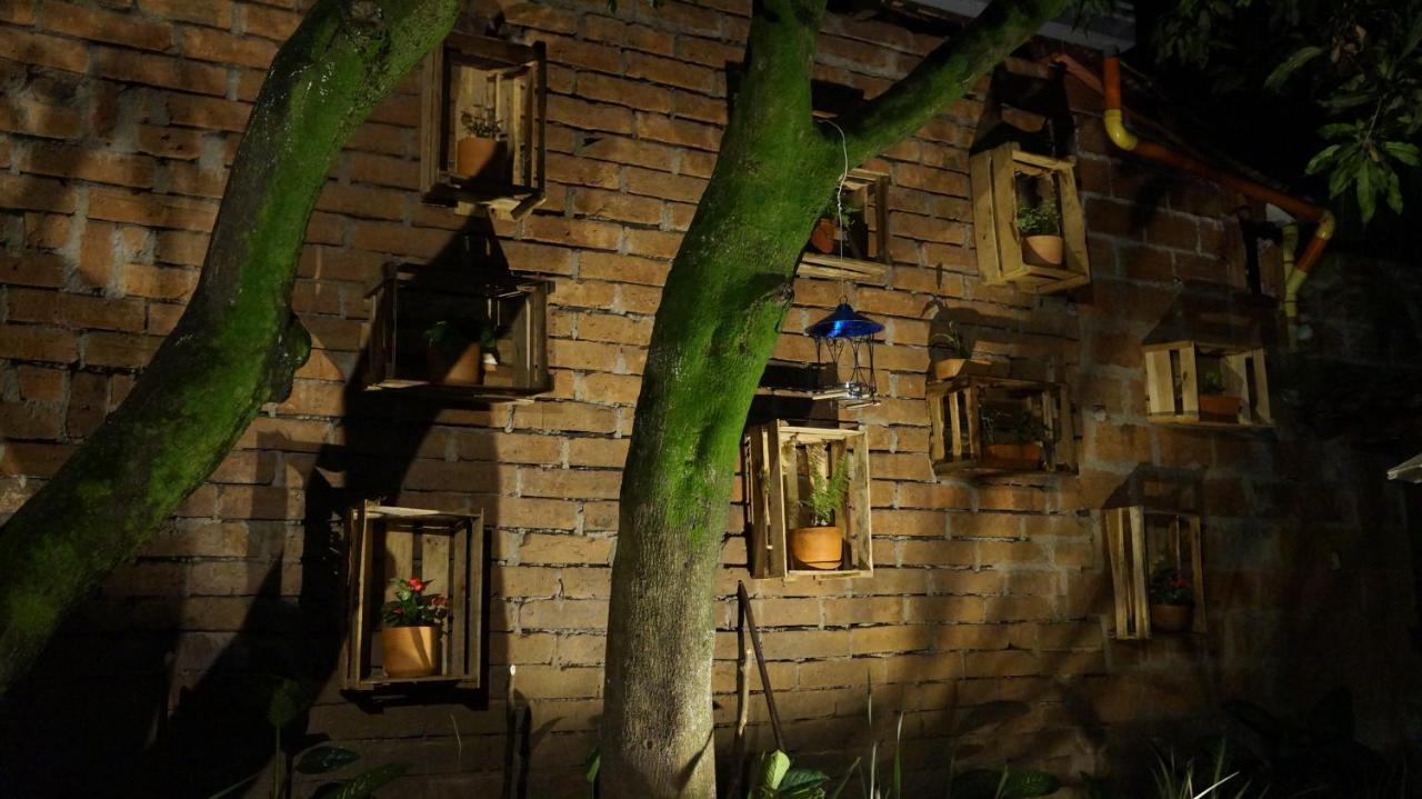 El Jardin De La 10 Hotel Medellín Kültér fotó