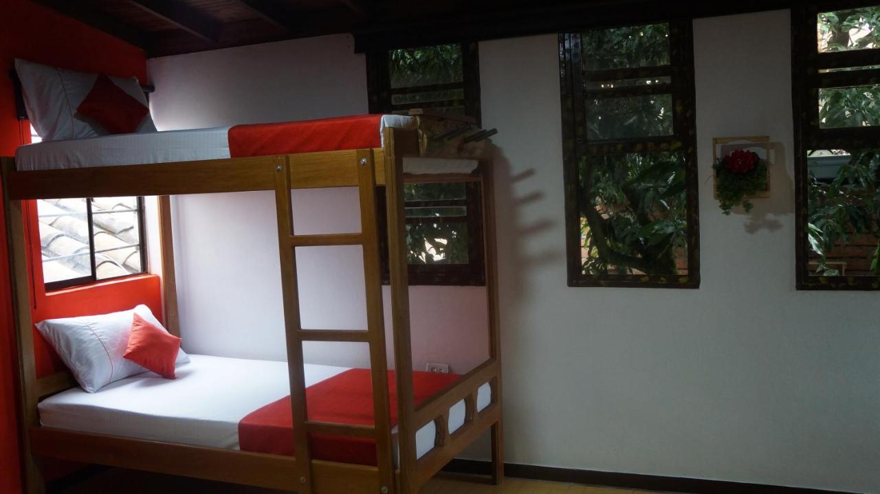 El Jardin De La 10 Hotel Medellín Kültér fotó