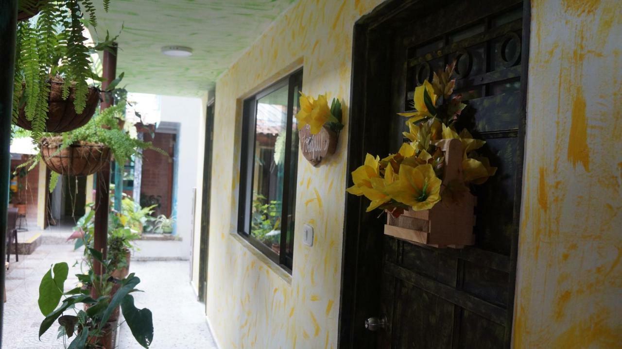 El Jardin De La 10 Hotel Medellín Kültér fotó